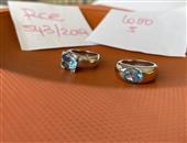 N. 2 anelli in oro bianco con topazi azzurri